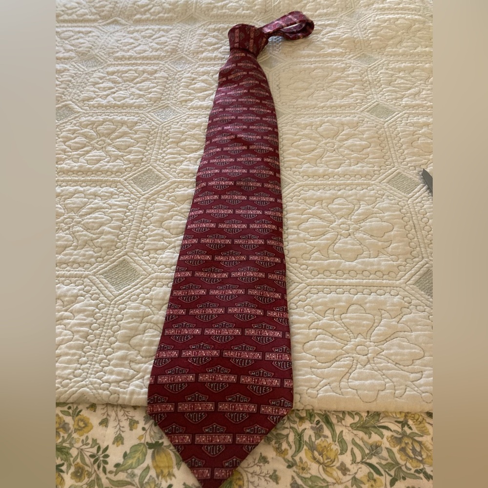 Harley Davidson Motorcycle Red Tie 100% Silk RM Style USA
